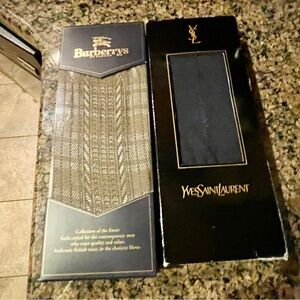 Bundle of Two Men Dress Socks